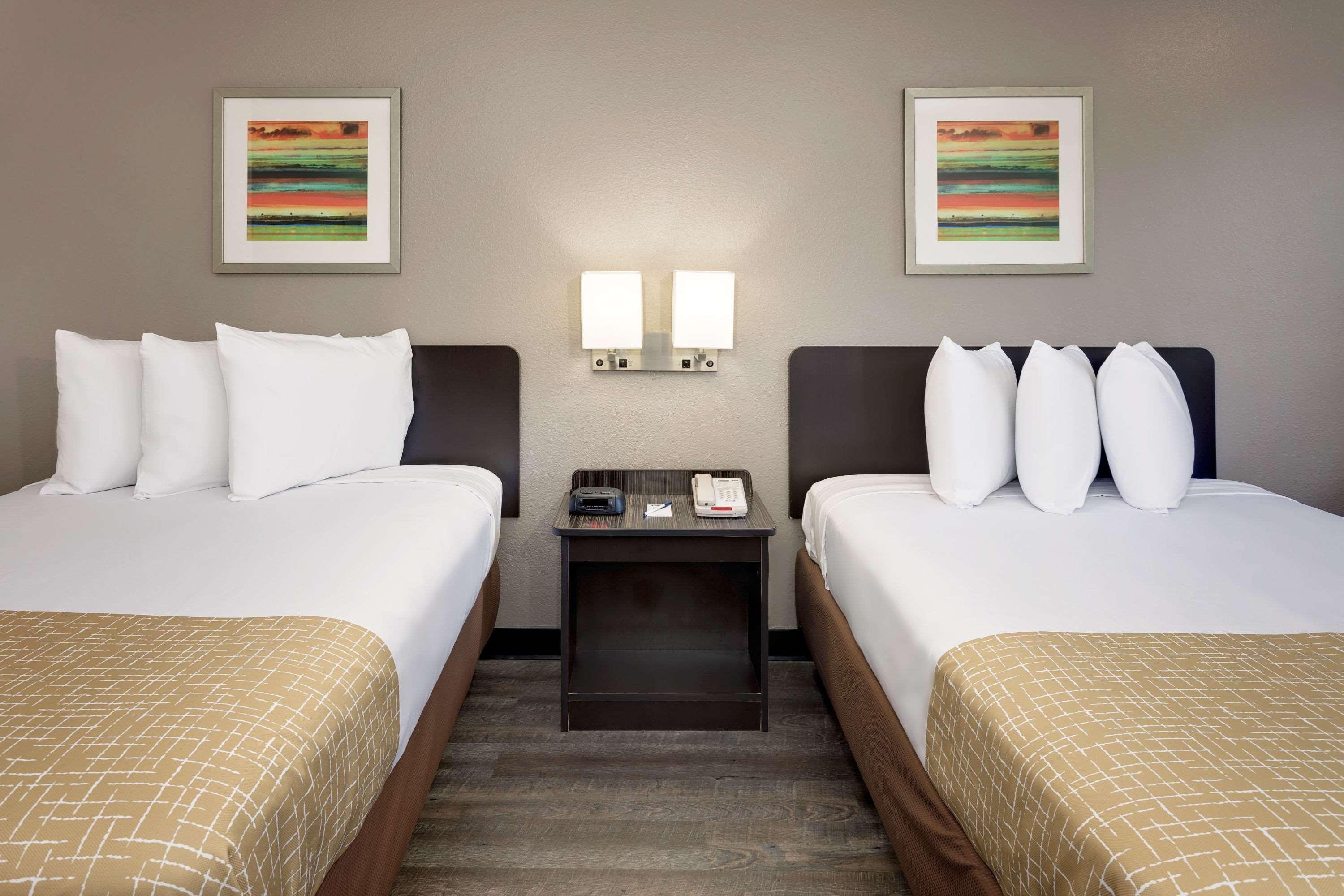 Travelodge By Wyndham College Park מראה חיצוני תמונה