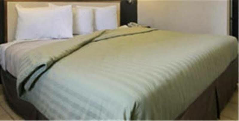 Travelodge By Wyndham College Park מראה חיצוני תמונה